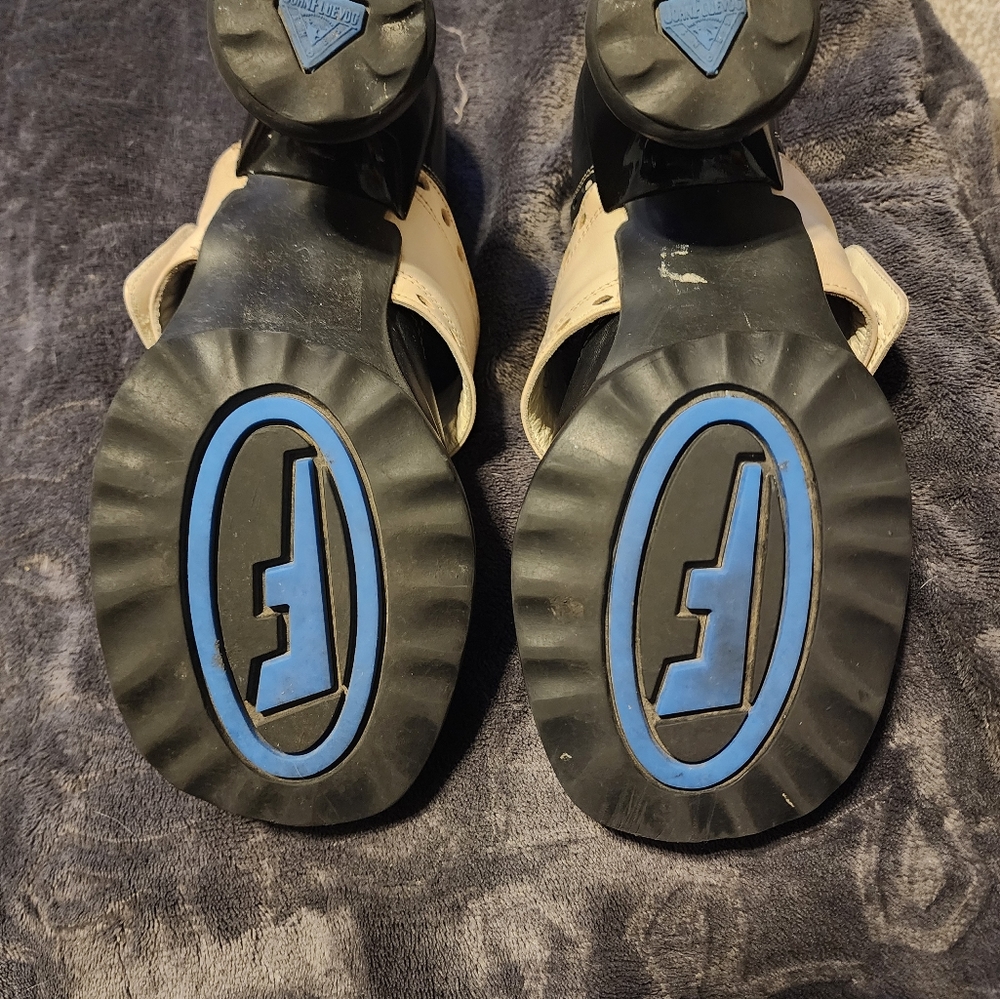 Fluevog Mini Zaza size 6.5 fits like 7.5